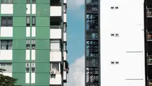 Fachadas de bloques de viviendas con balcones en una zona residencial