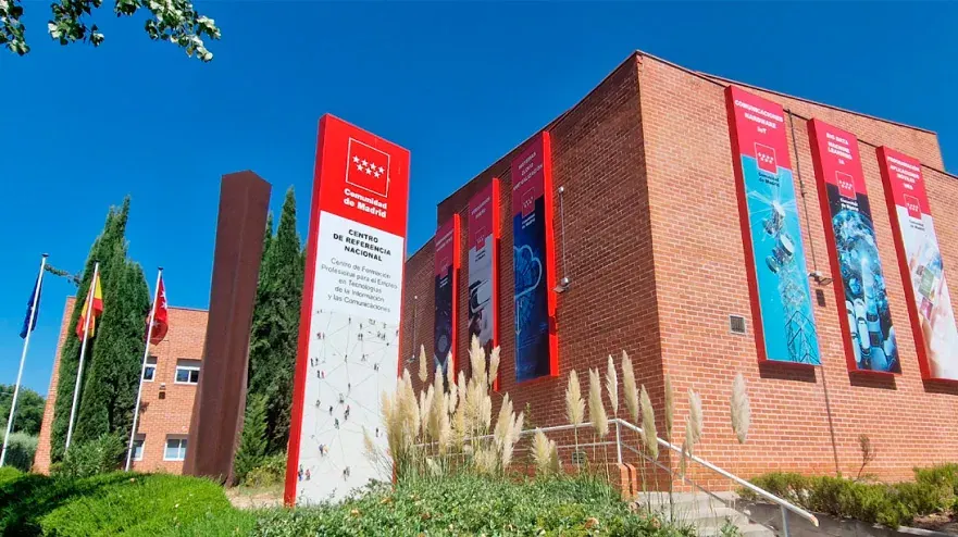 Fachada del Centro de Referencia Nacional de la Comunidad de Madrid