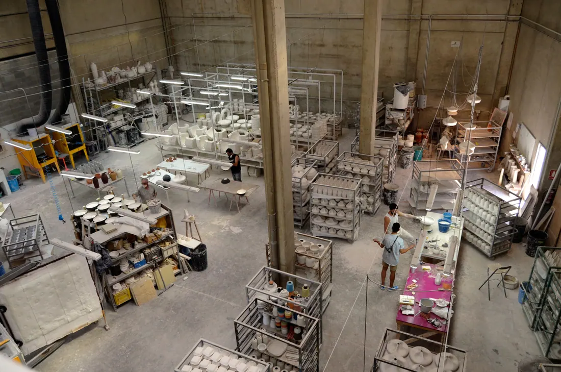 Nave industrial similar al taller de Barros, en Langreo, que comprará el Principado